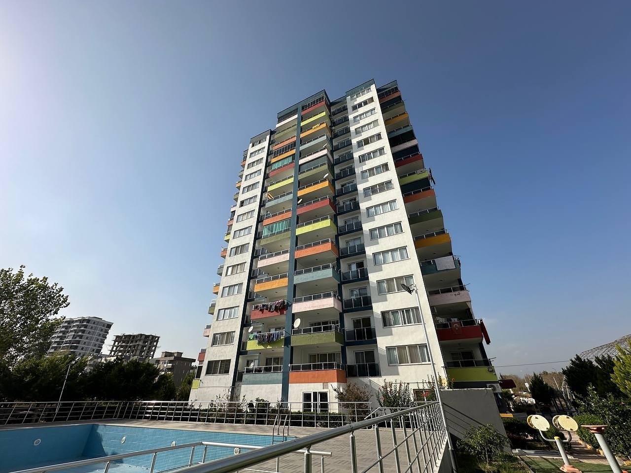 detail.propertyImage