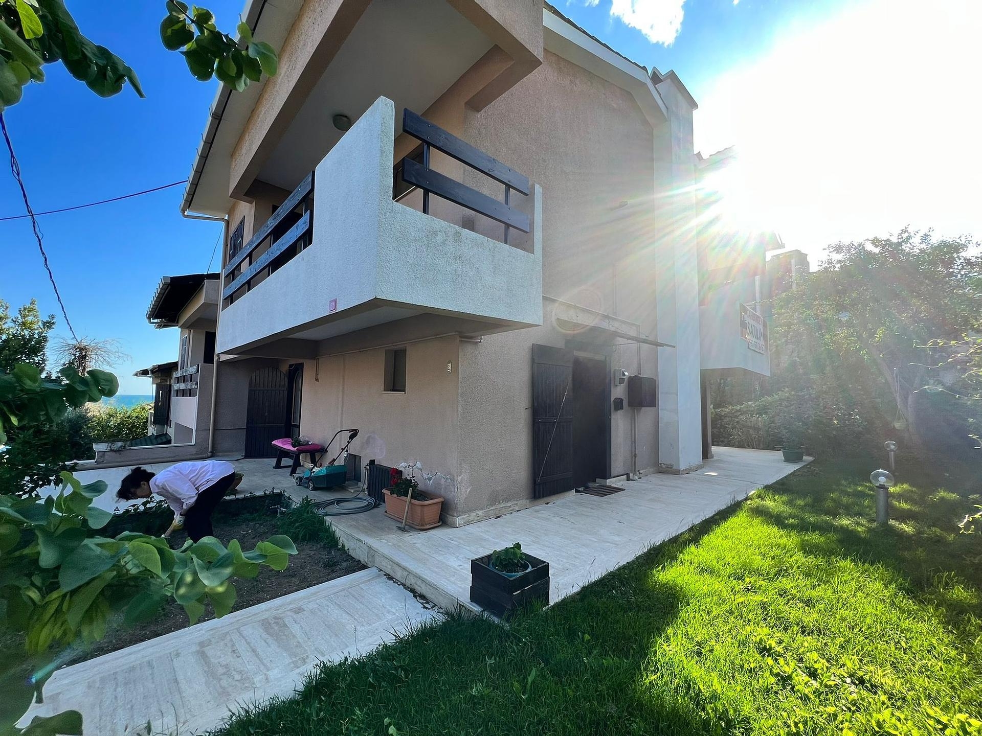 detail.propertyImage