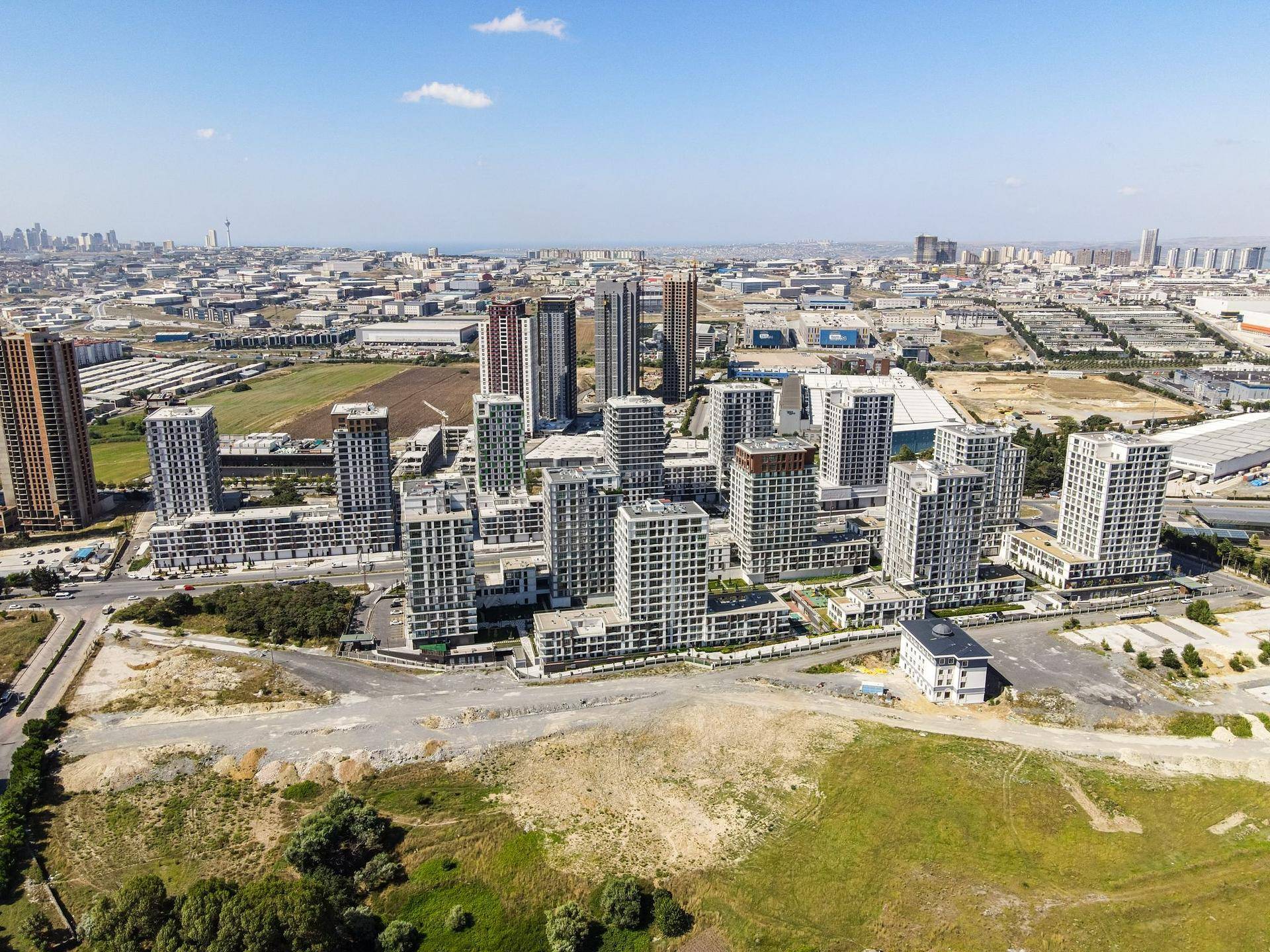 Stadtähnlicher Komplex in der Nähe der Stadt in Bahcesehir