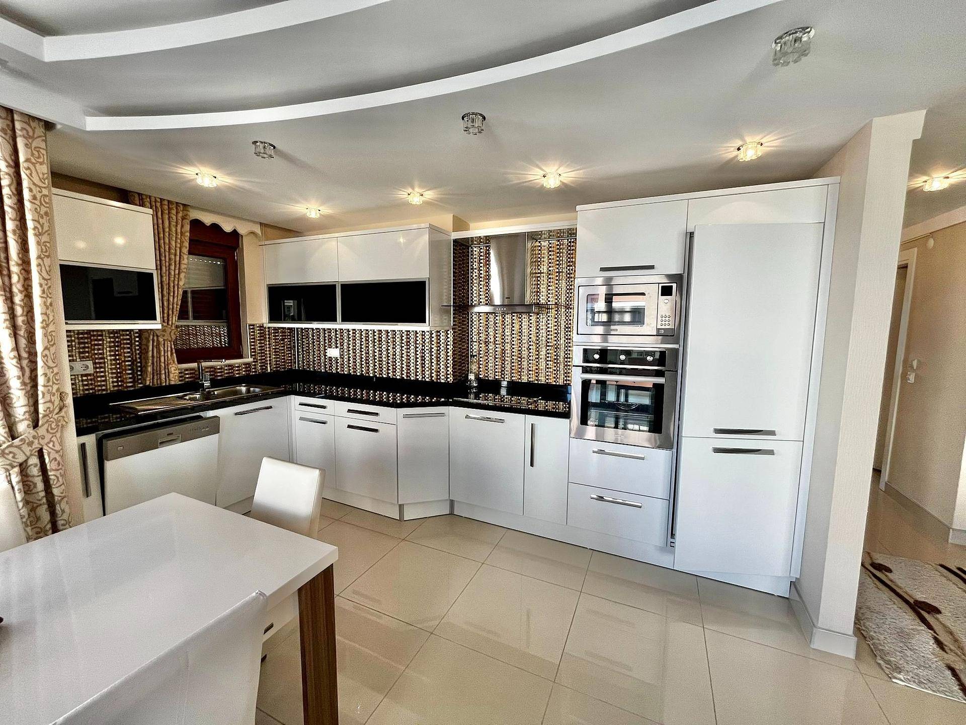 Property Images 4