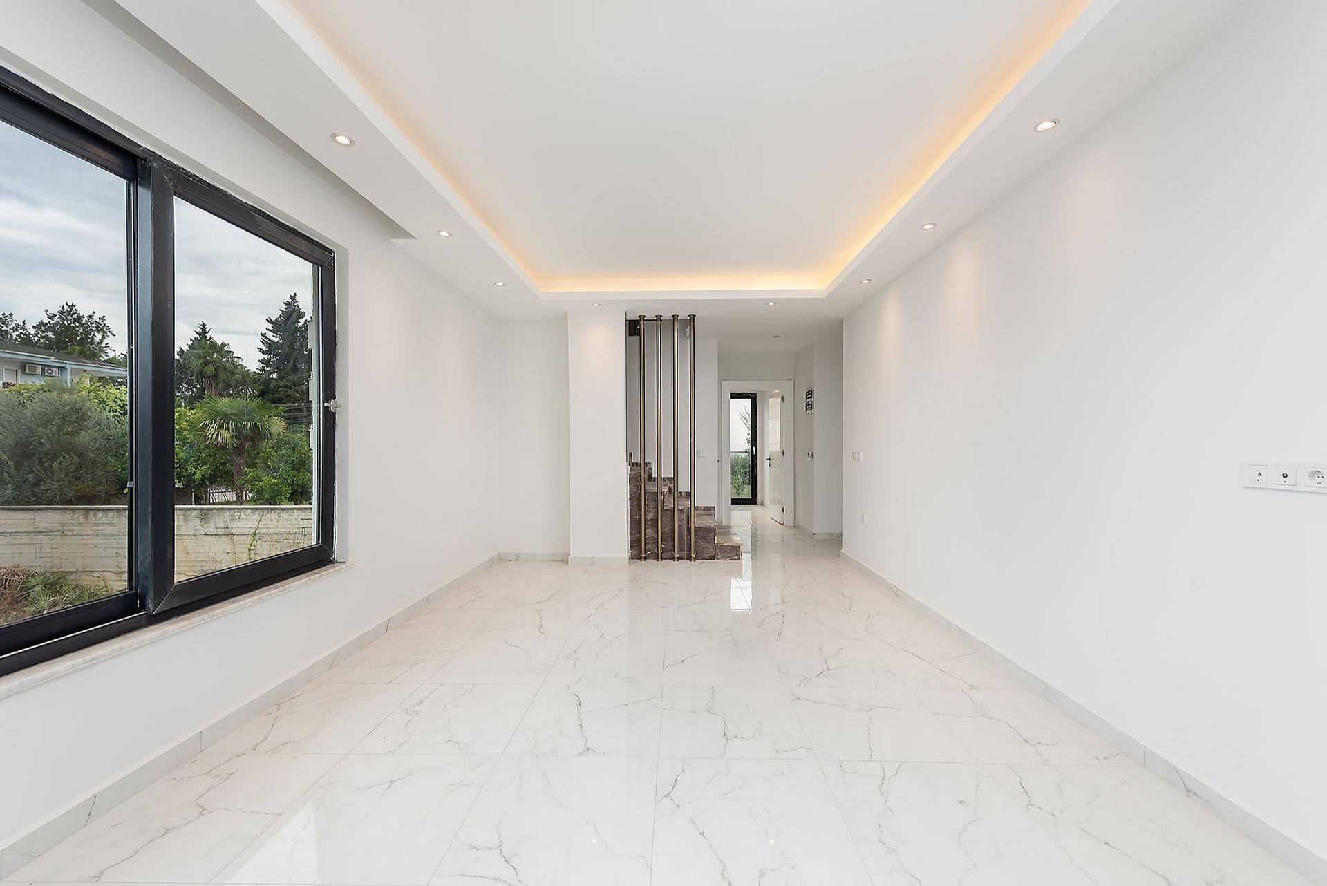 detail.propertyImage