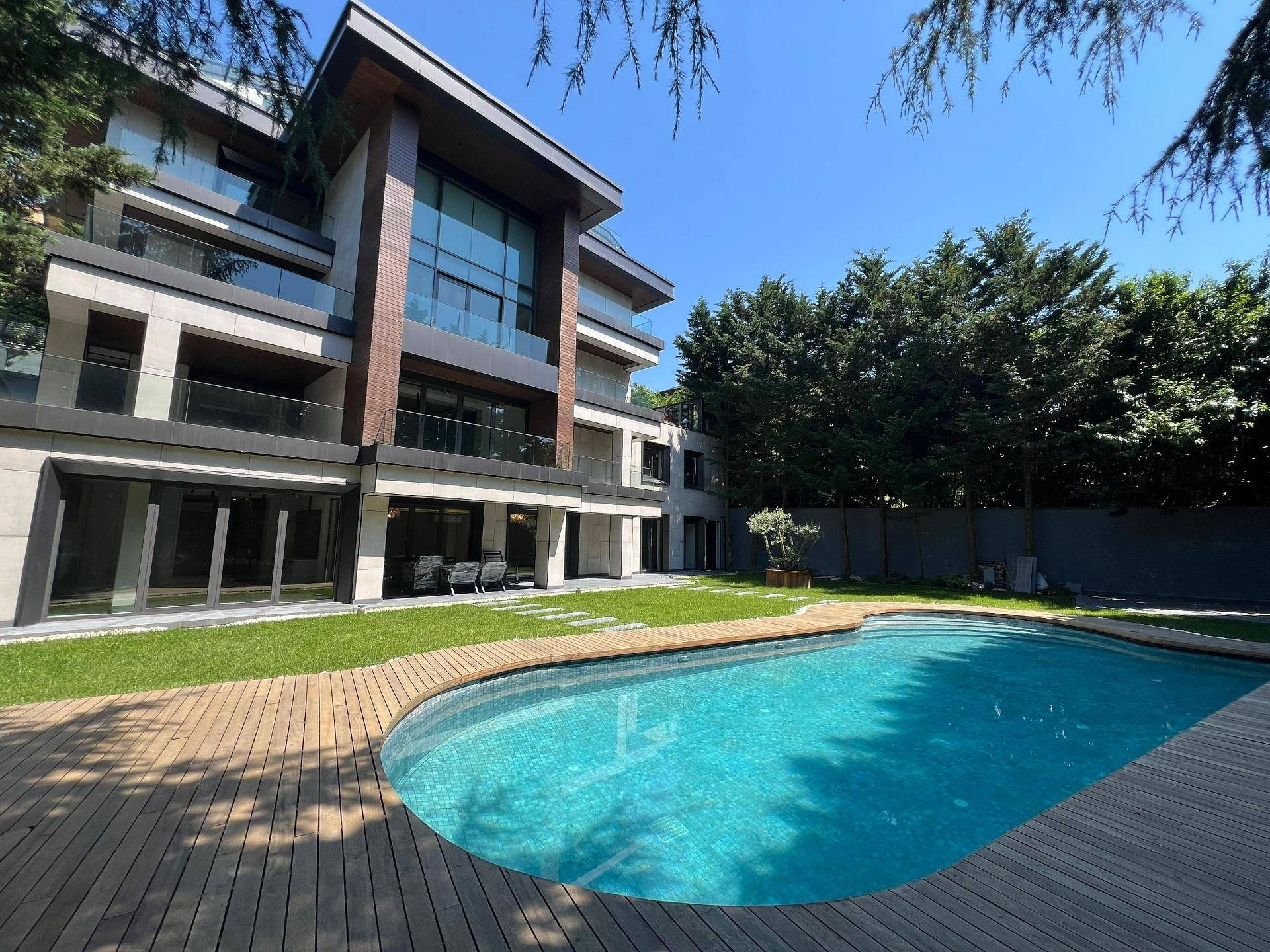 Property Images 1