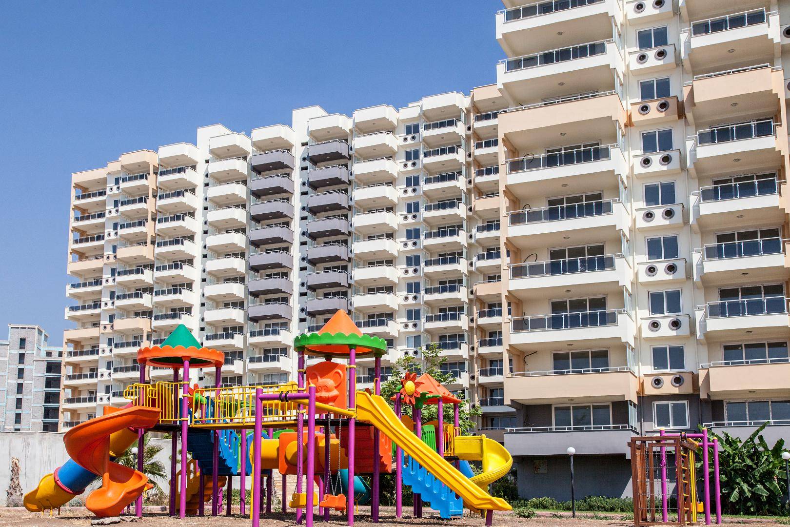 detail.propertyImage