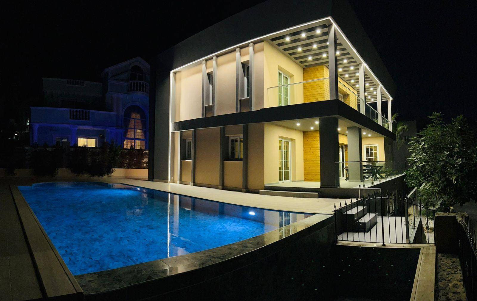 detail.propertyImage