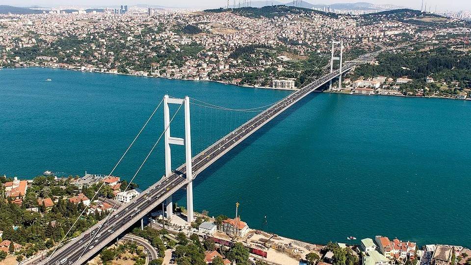 Appartamenti con 8 Camere da Letto a Istanbul