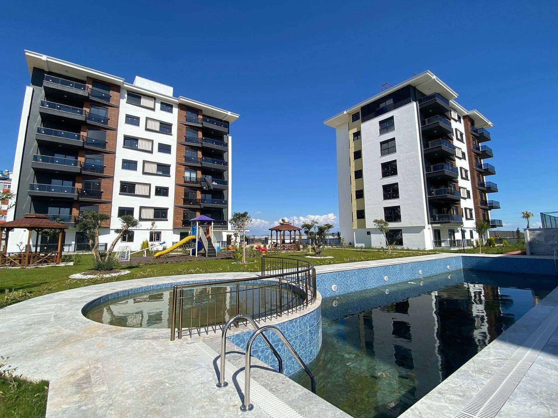 Apartments mit drei Schlafzimmern in Kepez, Antalya