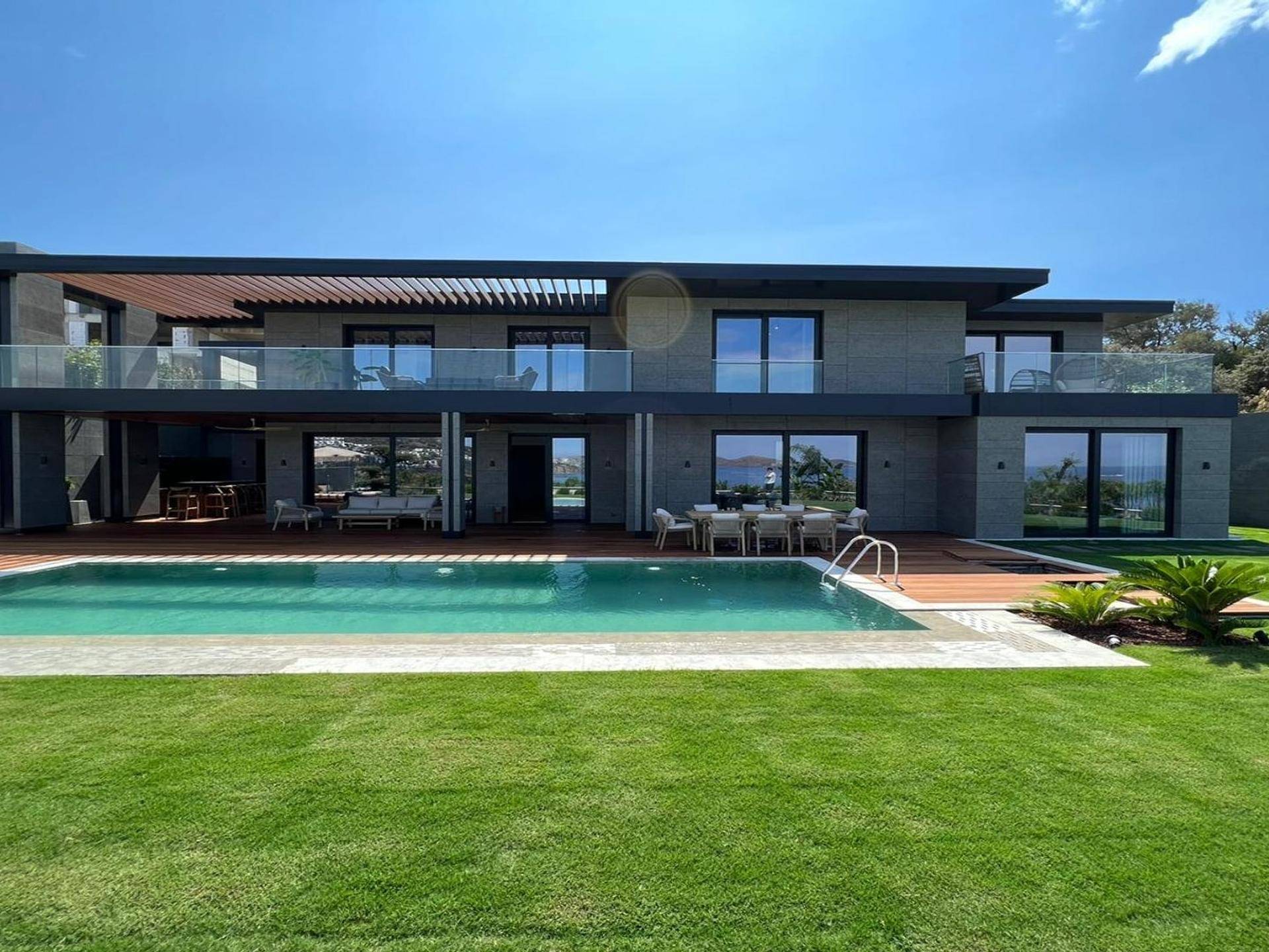 Seafront Complex with Breathtaking Views in Bodrum, Mugla