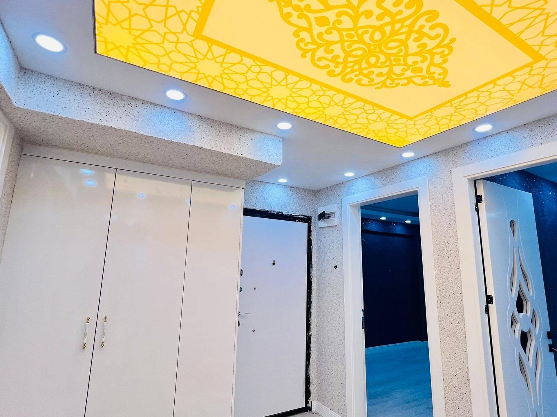 Two-bedroom refirbished apartment for sale in Muratpaşa, Antalya