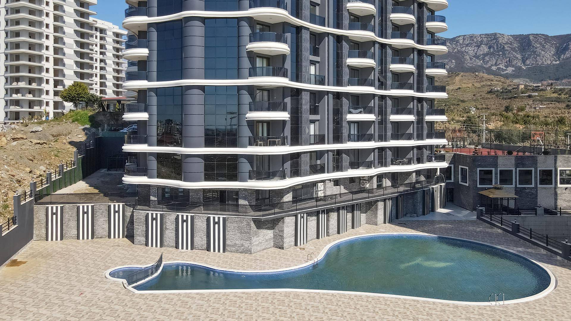 detail.propertyImage