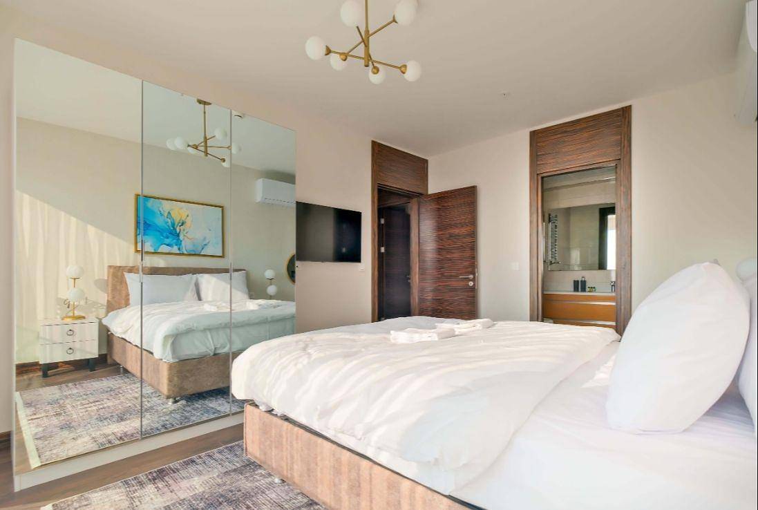 detail.propertyImage