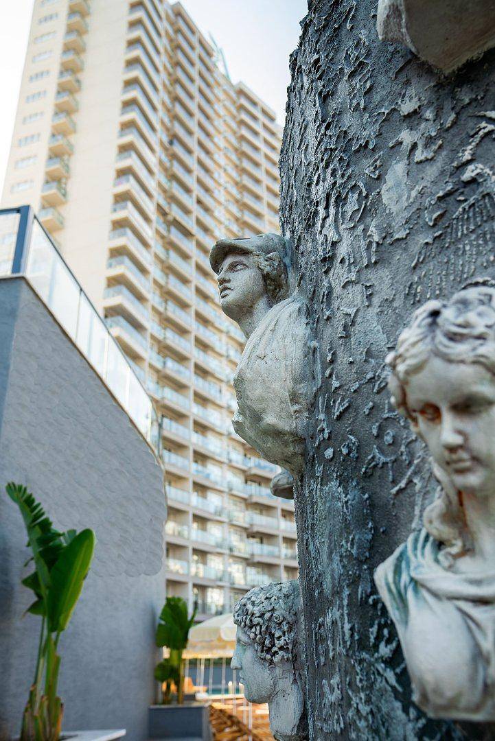 detail.propertyImage