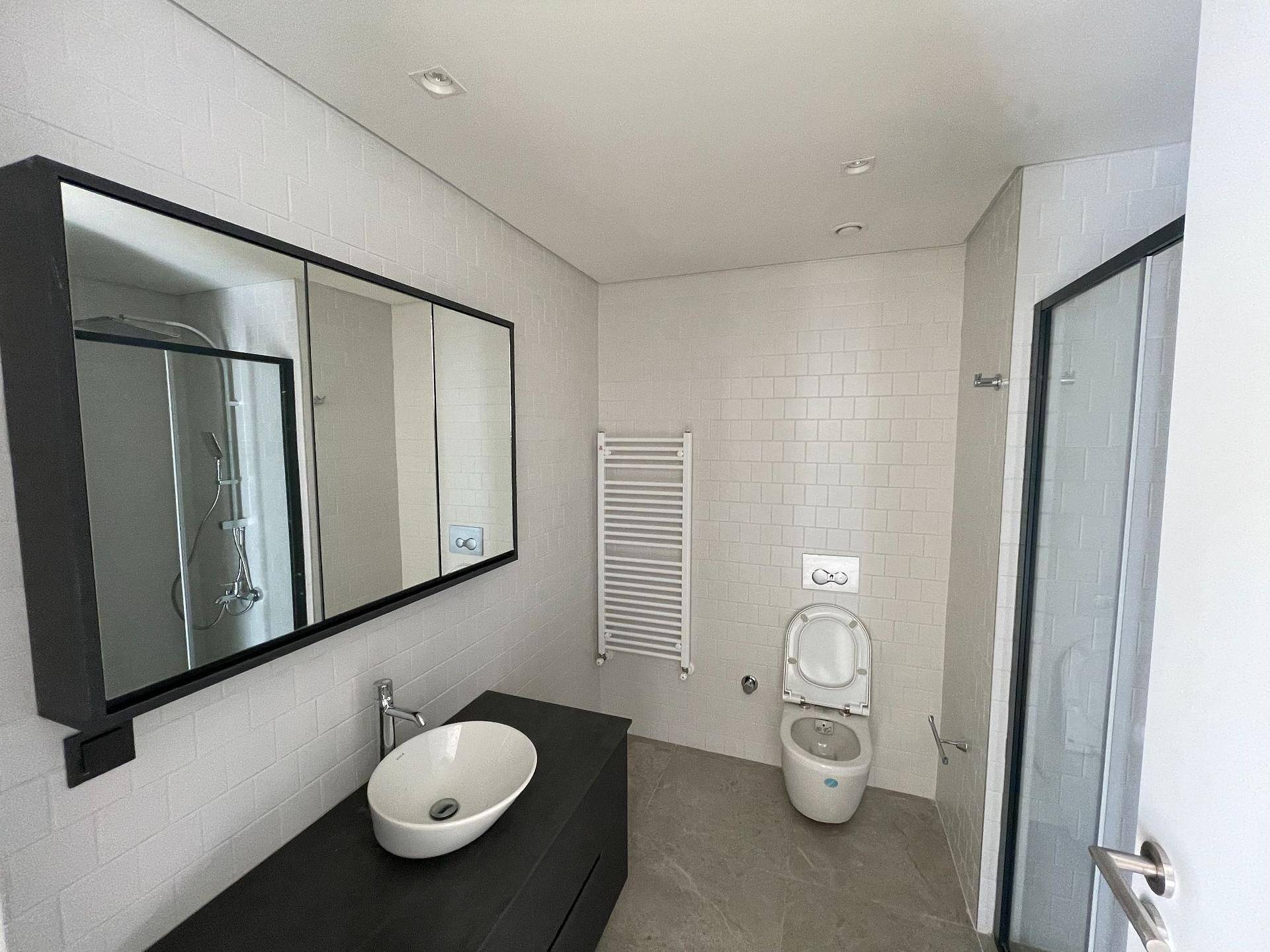 detail.propertyImage