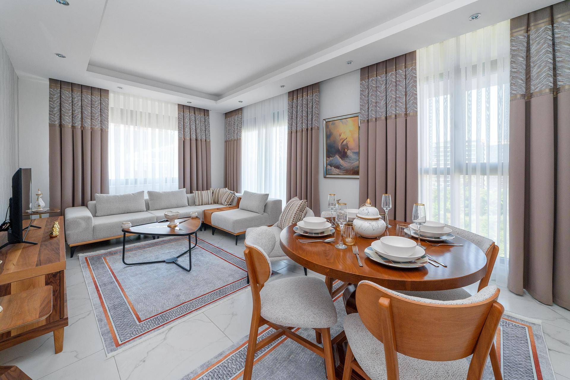 detail.propertyImage