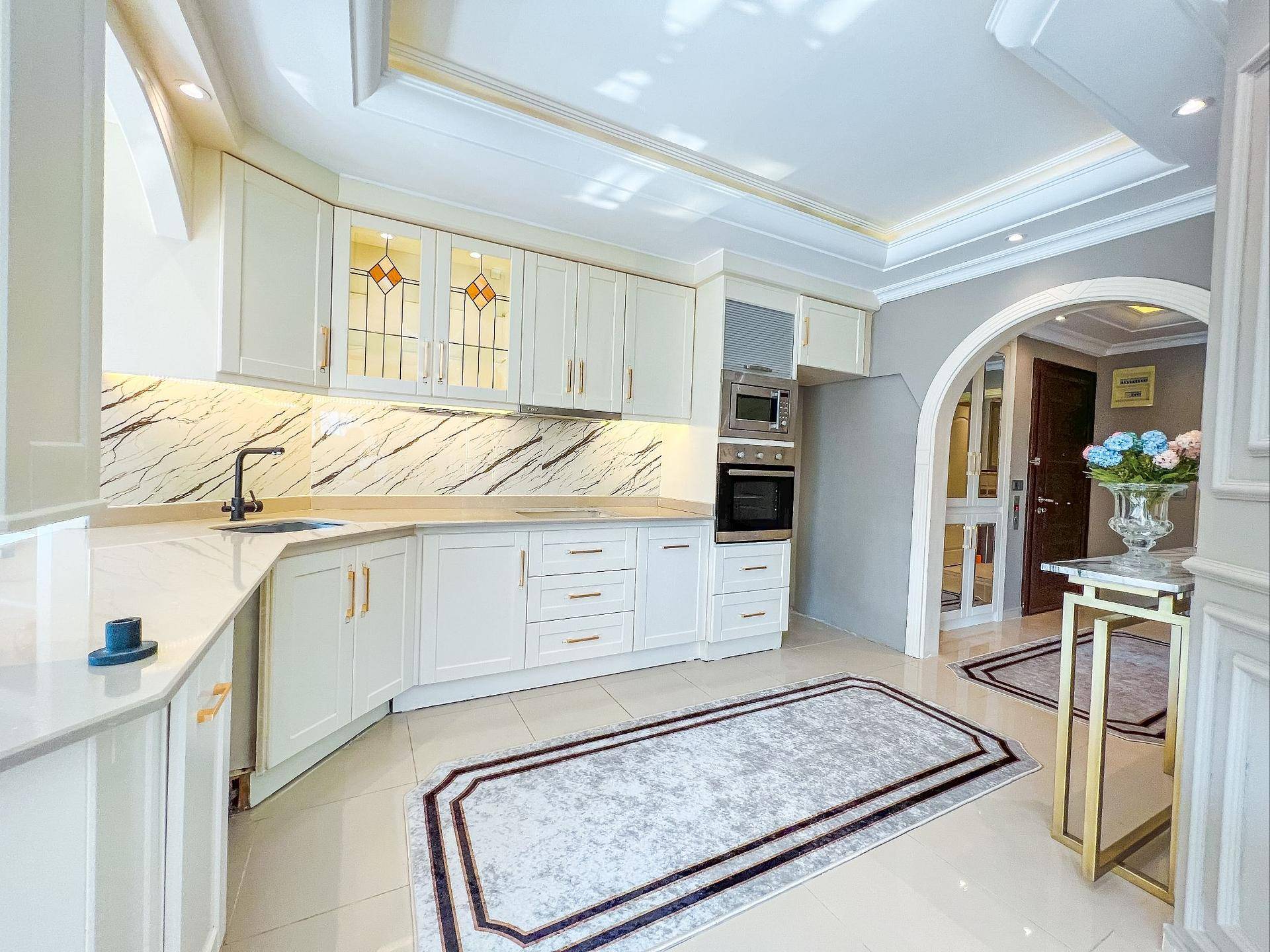 detail.propertyImage