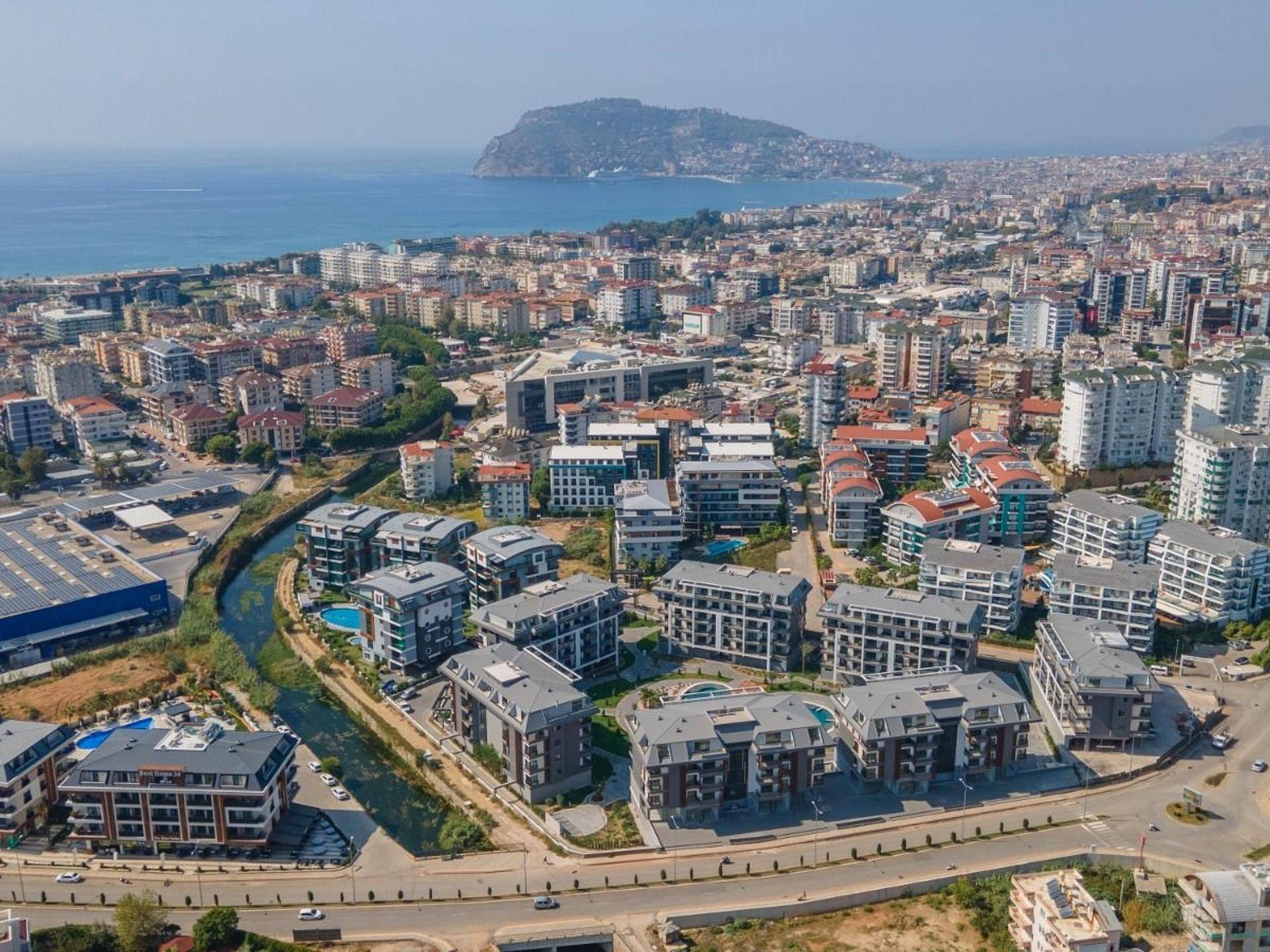 Einzigartige 2+1 Wohnung zum Verkauf im größten Komplex in Oba, Alanya