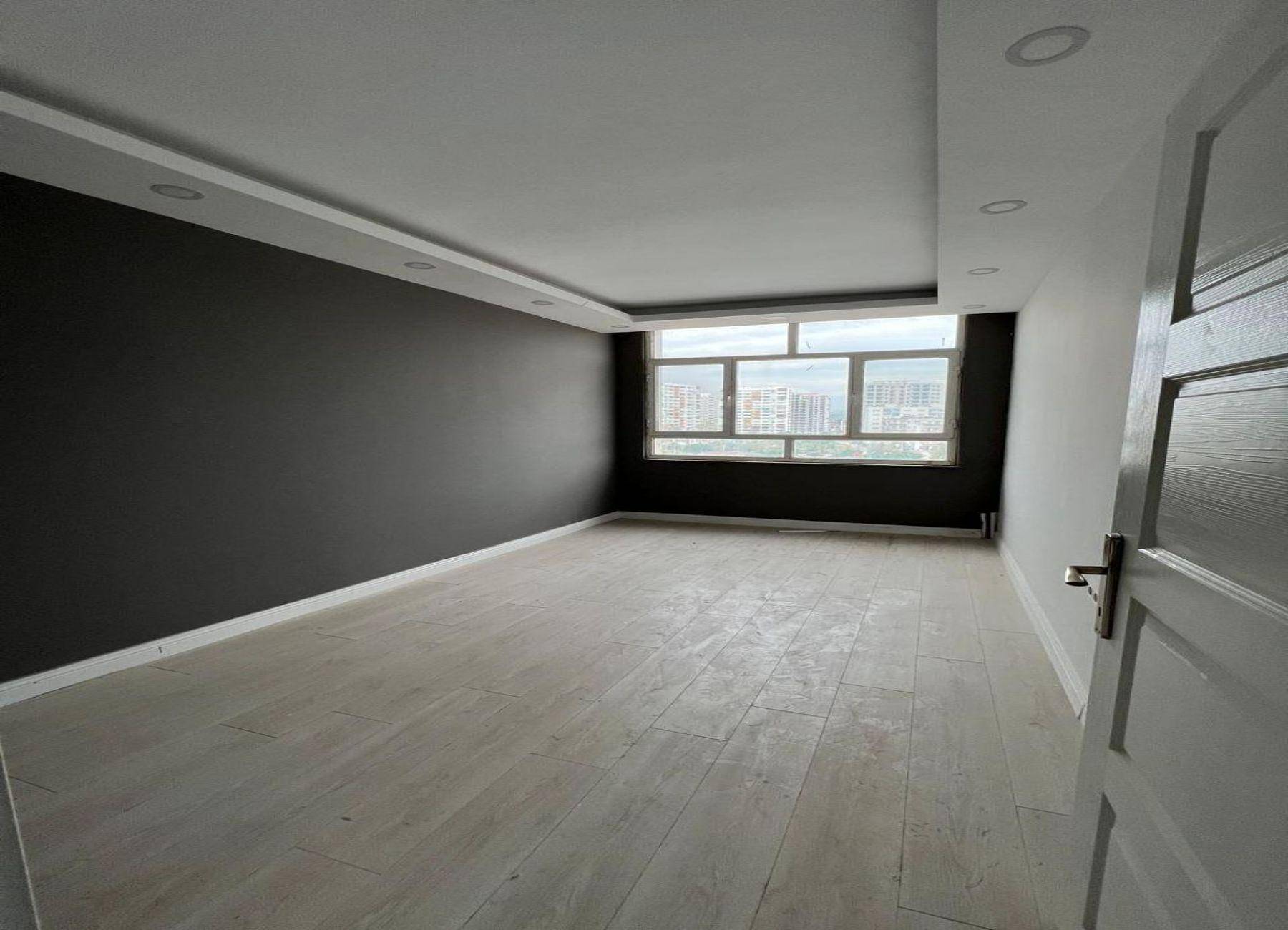 detail.propertyImage